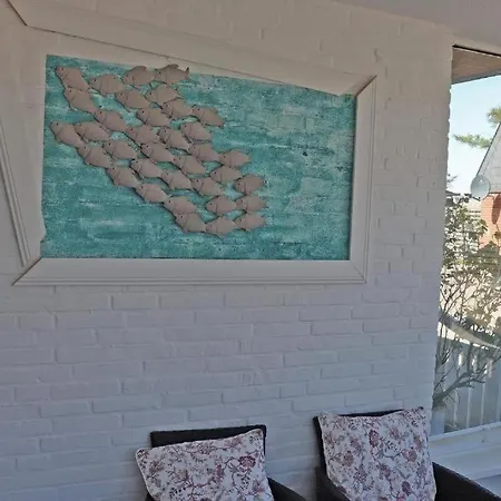 Backboard Mit Eingez Garten Direkt Am Hundestrand Kalifornien