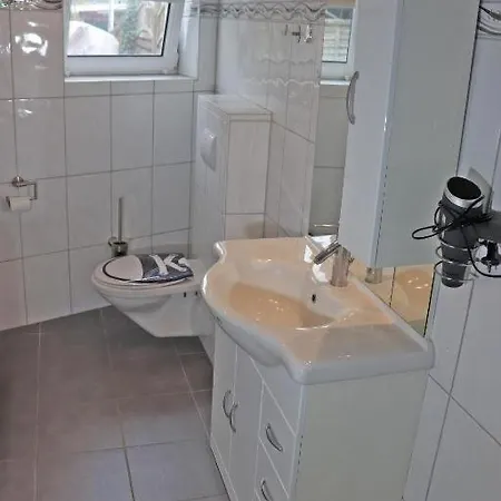 Backboard Mit Eingez Garten Direkt Am Hundestrand