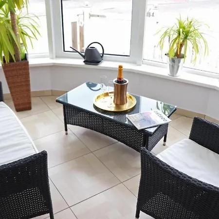 Backboard Mit Eingez Garten Direkt Am Hundestrand Lejlighed *