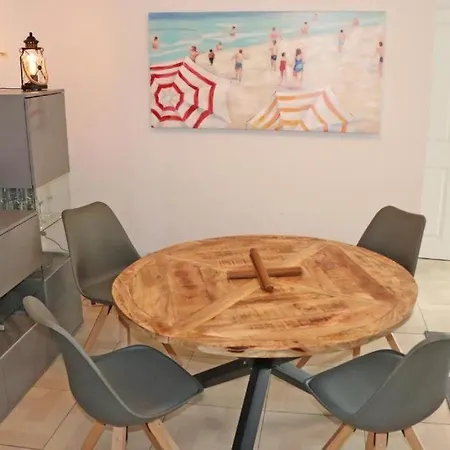 Backboard Mit Eingez Garten Direkt Am Hundestrand Kalifornien