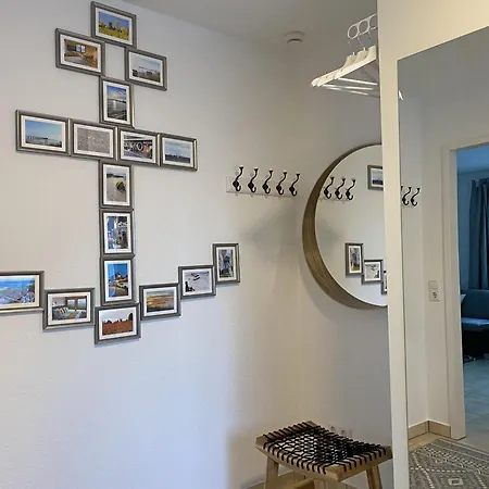 Backboard Mit Eingez Garten Direkt Am Hundestrand *