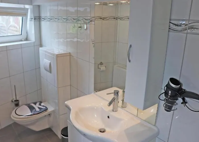 Backboard Mit Eingez Garten Direkt Am Hundestrand