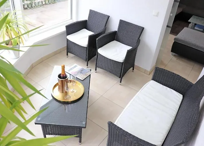 Appartamento Backboard Mit Eingez Garten Direkt Am Hundestrand *