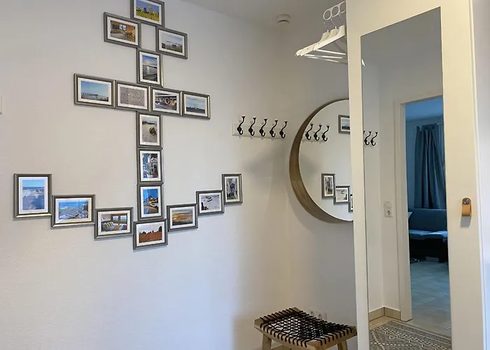 Backboard Mit Eingez Garten Direkt Am Hundestrand *